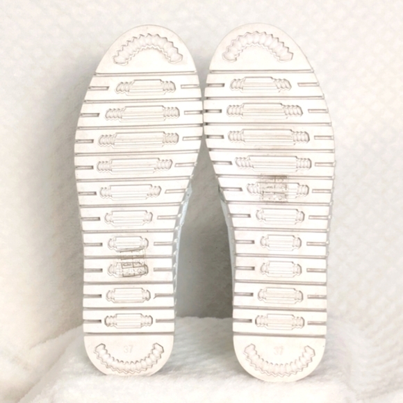 Caposhie Exclusive Shoes White Microfiber Chukka Boot White Size 7, 37 EU - Picture 9 of 11